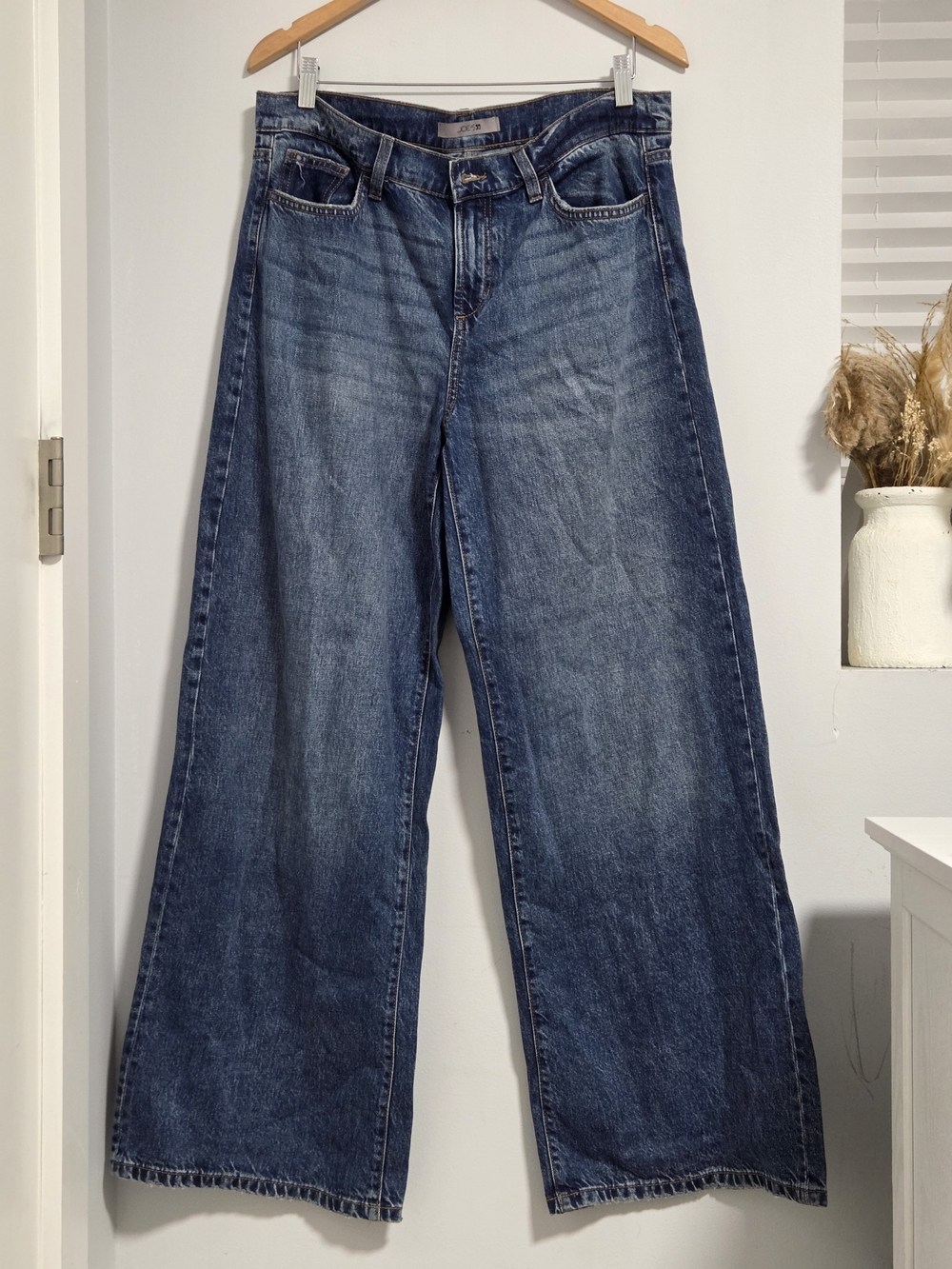 Joe's Jeans Wide Leg Jeans in Medium Blue Wash